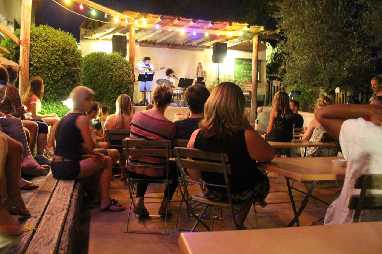 Camping Forcalquier Les Routes De Provence Hotel Exterior photo