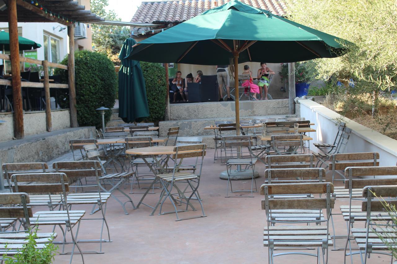 Camping Forcalquier Les Routes De Provence Hotel Exterior photo