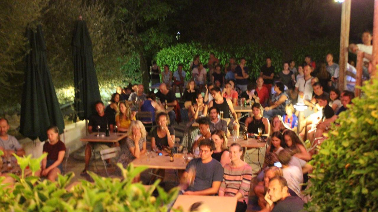 Camping Forcalquier Les Routes De Provence Hotel Exterior photo