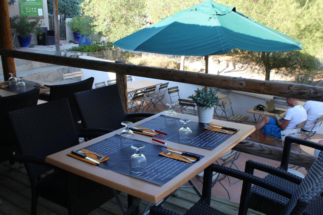Camping Forcalquier Les Routes De Provence Hotel Exterior photo