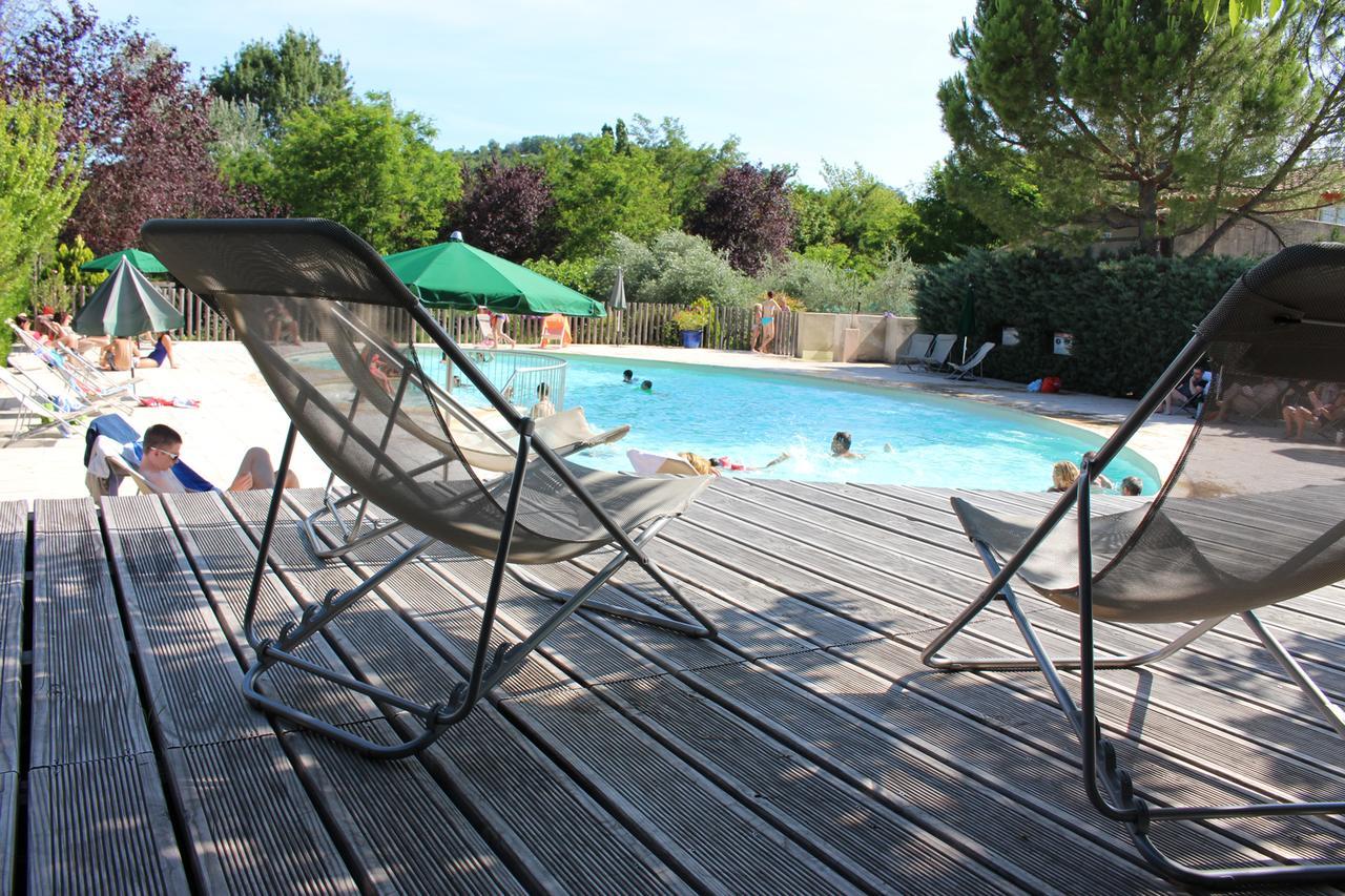 Camping Forcalquier Les Routes De Provence Hotel Exterior photo